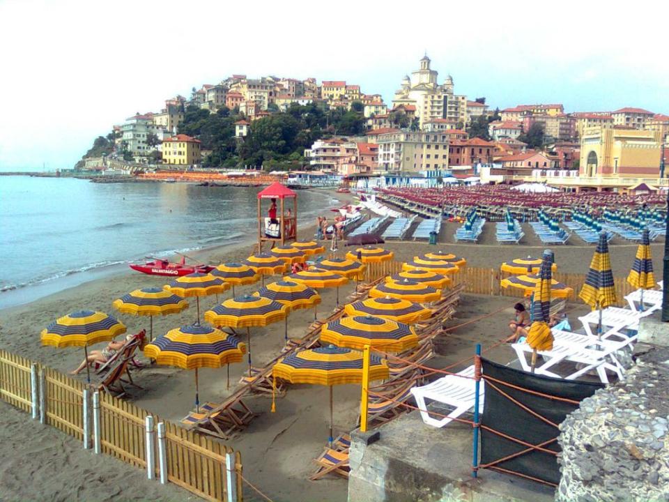 Casa de vacaciones Imperia En alquiler Italia