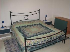 Nyaraló Brucoli Kiadó Olaszország