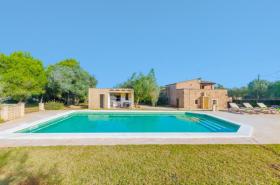 Holiday home for rent in Campos, Spain