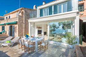 Feriehus Cala Bona Spain