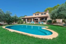 Holiday home Sineu for rent Spain