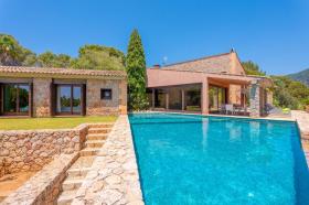 Ferienhaus zu vermieten in Buñola, Spanien Ferienhaus zu vermieten in Buñola, Spanien