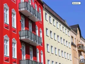 geschmackvolles_Mehrfamilienhaus_Musterfoto - ハウス 抵当流れ で デュッセルドルフ-ウルデンバッハ, ドイツ
