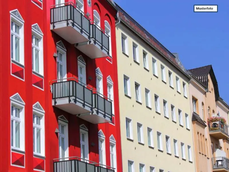 geschmackvolles Mehrfamilienhaus Musterfoto
