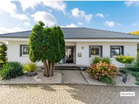 ansprechendes_Einfamilienhaus_2_Musterfoto - Hus Foreclosures i Kaarst, Tyskland