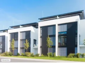 House Hohen Neuendorf Auction / Foreclosure Germany | attraktives Einfamilienhaus 1 Musterfoto