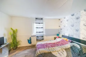 Living & Firm, business-like Wermelskirchen Venda Alemanha | Image