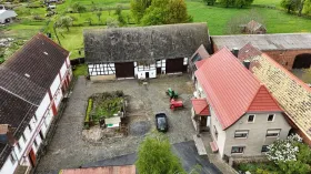 Image - Végső sorház eladó a  oldalon. Zwenkau, Németország