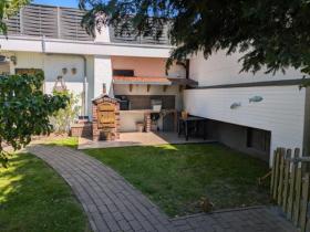 Wonen & Firm, business-like Bunde Te Koop Germany | Image