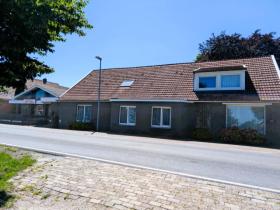 Wonen & Firm, business-like Bunde Te Koop Germany | Image