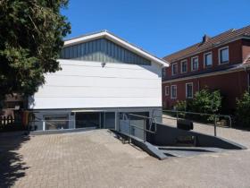 Wonen & Firm, business-like Bunde Te Koop Germany | Image