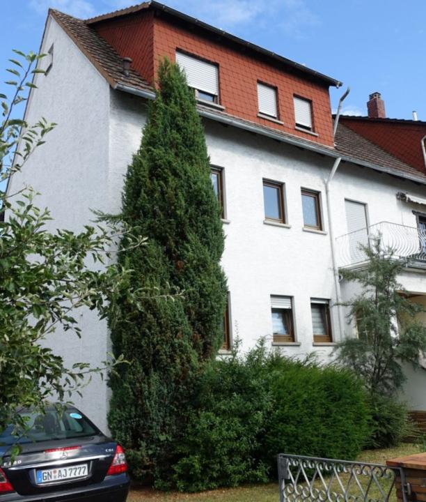 Többcsaládos Karbantartás Eladó Németország | Image
