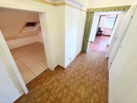 Tetőtéri lakás Lohmar Kiadó Németország | Image