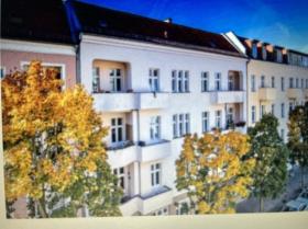 Blok mieszkalny na sprzedaż w Berlin-Oberschöneweide, Niemcy Blok mieszkalny na sprzedaż w Berlin-Oberschöneweide, Niemcy