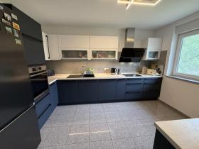 Image - apartamento andar para alugar em Frankfurt am Main-Harheim, Alemanha