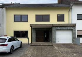 Dom szeregowy w centrum Waghäusel  Niemcy | Image