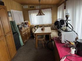 Bungalov za prodaju u Berlin-Charlottenburg, Njemačka