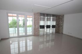 扁平 默费尔登-瓦尔多夫  德国 | Image