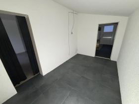 Многоквартирный дом Ноймюнстер Продаётся Германия | Image