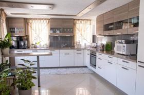 フラット 販売中 で マーハルト, ドイツ