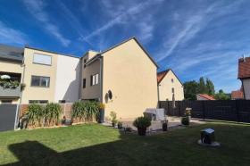 Detached house For Rent in Gotha-Gotha Ost, Germany