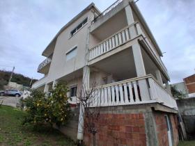 подвальная квартира Бар Продаётся Черногория | Image