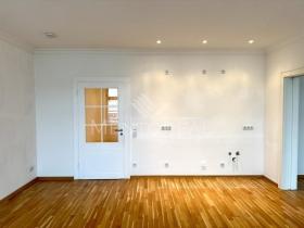 Floor Apartment Leipzig For Sale Germany | Image