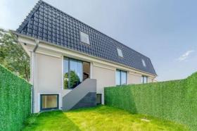 Semi-detached house For Sale in Berlin-Buckow, Germany