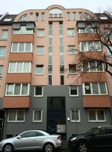 Lapos Eladó a  oldalon. Berlin-Neukölln, Németország