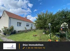 Detached house For Sale in Berlin-Charlottenburg, Germany Detached house For Sale in Berlin-Charlottenburg, Germany