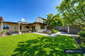 Bungalow Til salgs i Bergheim, Tyskland Bungalow Til salgs i Bergheim, Tyskland