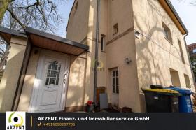 Detached house For Sale in Berlin-Mahlsdorf, Germany Detached house For Sale in Berlin-Mahlsdorf, Germany