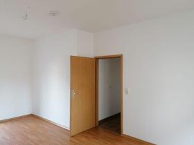 Floor Apartment For Sale in Meerane-Zwickau, Germany Floor Apartment For Sale in Meerane-Zwickau, Germany