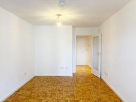 Floor Apartment Hamburg For Rent Germany | Image