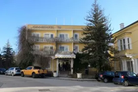 Hotel Zwangsversteigerungen in Baden, Österreich