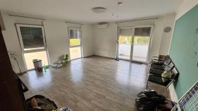 Moradia Apartamento Neufeld an der Leitha Leilão judicial Áustria