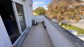 Moradia Apartamento Neufeld an der Leitha Leilão judicial Áustria