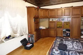 Immeuble d'habitation/ d'affaires Kurzschwarza Vente aux enchères Autriche