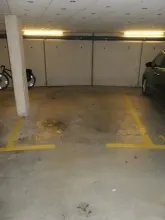 地下駐車場 グラーツ  オーストリア