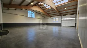 Halle zu vermieten in Hochstadt, Deutschland
