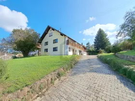 İki aile evi satılık 'de Langenneufnach, Almanya