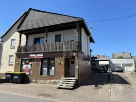 Two-family house for sale in Mettlach-Merzig-Wadern, Germany