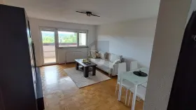 apartamento andar para alugar em Estugarda-Sternhäule, Alemanha