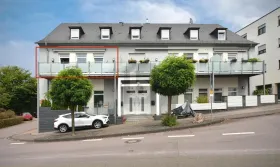 Gulv Leilighet  til salgs i Saarburg, Tyskland