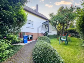 Vrijstaand huis te koop in Greifenstein, Germany