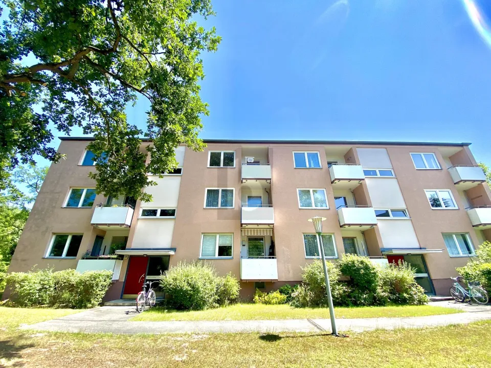 Floor Apartment Berlin for sale Germany