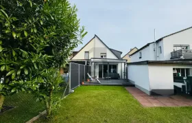 Semi-detached house for sale in Hamburg-Marmstorf, Germany