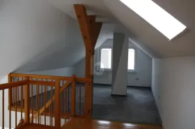 Két családi ház Dingelstädt Eladó Németország