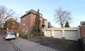 Többcsaládos eladó a  oldalon. Mönchengladbach-Hockstein, Németország