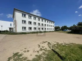 immeuble de bureaux en vente à Gommern, Allemagne